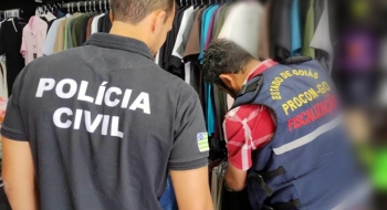Procon e Polícia Civil apreendem peças de vestuário falsificadas
